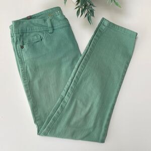 Lauren Conrad mint green Capri jeans.  Size 10.  Fun spring summer color